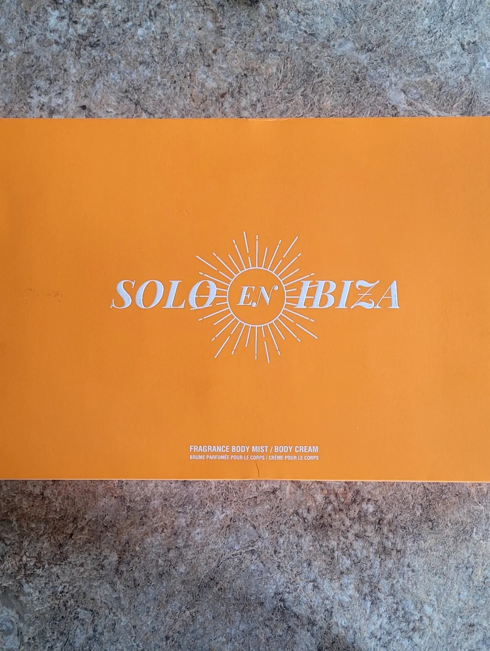 Solo En Ibiza Body Mist/ Body Cream Set - Picture 4 of 4